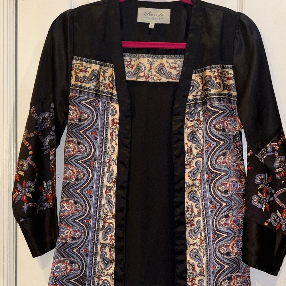 PEACOCK BRAND BLACK JACKET WITH OPEN FRONT SATIN LIKE 3/4” SLEEVE MULTICOLORED